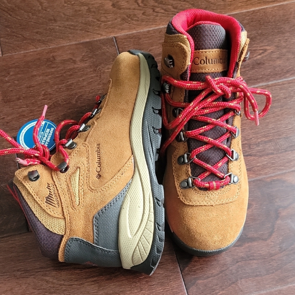 Columbia Tan and Red Hiking Boots